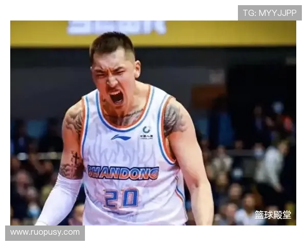 山东男篮热身赛惜败美国肯塔基传奇队陶汉林王岚嵚表现抢眼